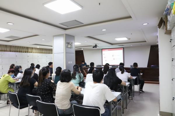 陕煤建设矿建二公司组织开展“两会”宣讲活动