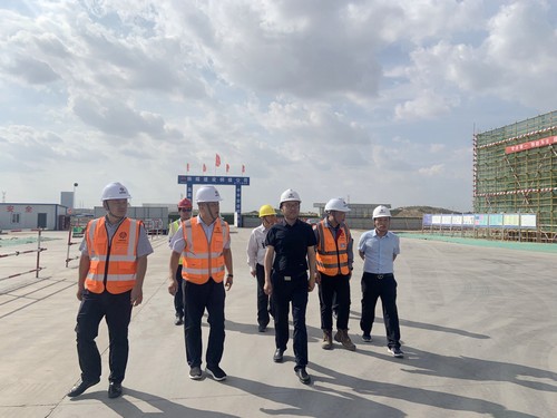 榆林化学公司董事长宋世杰一行赴陕煤建设铜煤公司第十六项目部调研指导工作