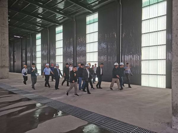 陕煤建设韩城分公司承建的郭家湾集运站储煤棚工程项目涉铁工程顺利通过竣工验收