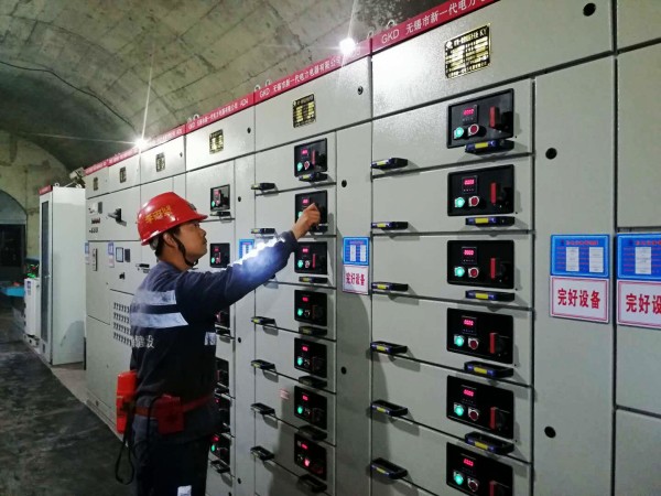 用青春谱写奉献之歌