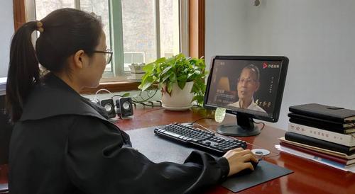 陕煤建设铜煤公司掀起观看《为了和平》的热潮