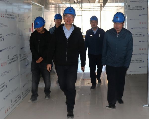 榆林合力公司党委副书记李勇深入陕煤建设天工公司子洲天芪项目部检查指导工作