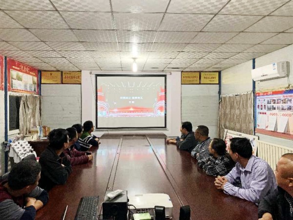 陕煤建设澄合分公司组织观看陕煤集团2020年度“最美员工”颁奖盛况引发职工热议