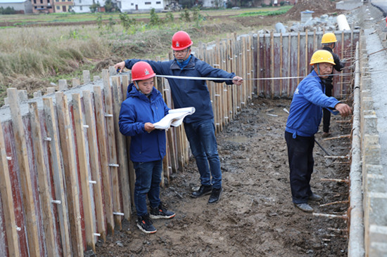 陕煤建设汉中分公司金华路下沉式绿地高质量推进