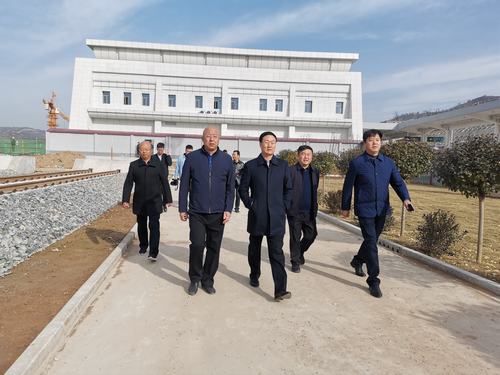 彬州市市长王宏志莅临银西高铁彬州东站前广场项目指导检查工作