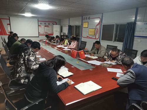 陕煤建设铜煤公司第一项目部开展“考一考”安全知识竞赛答题推动安全理念深入人心