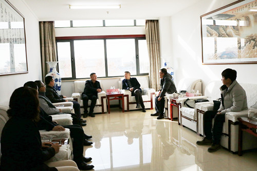 对标学习强党建 凝心聚力促发展