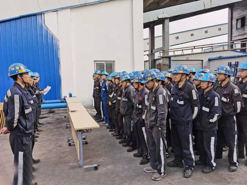 陕煤建设洗选煤运营公司红柳林洗煤厂项目部：不辞劳苦干劲足，齐心协力保检修