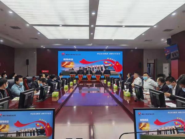 陕煤建设矿建二公司小保当第三项目部荣获榆北小保当“先进项目部”一等奖