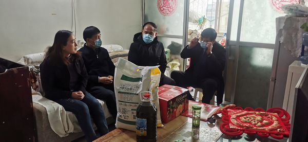 公司领导走访慰问一线困难职工