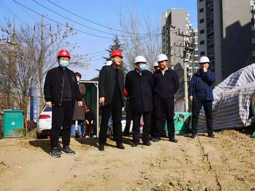 咸阳市副市长王靖莅临咸阳市城市停车场BOT项目督导检查工作