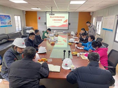 陕煤建设公司蓝山水岸项目 6#楼及3#、4#、5#独立商业楼顺利通过主体验收