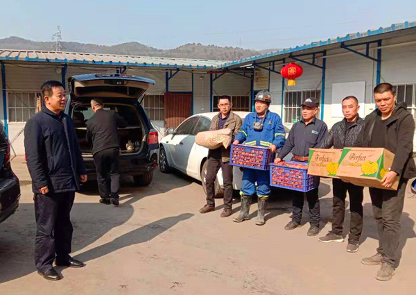 陕煤建设矿建三公司领导春节前夕慰问一线建设者