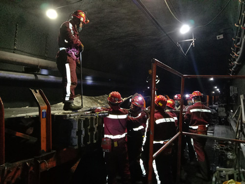 陕煤建设机电安装公司:春节坚守岗位忙抢修