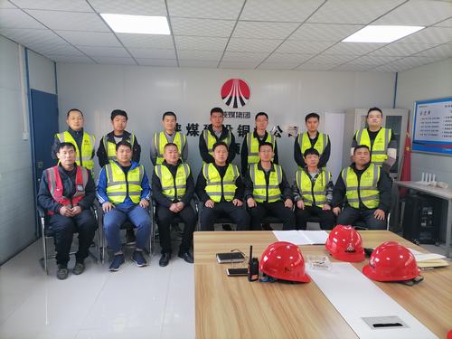 陕煤建设铜煤公司第二项目部 发挥“师带徒”新作用  引领“传帮带”共成长