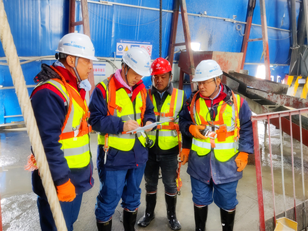 副总师宋培章一行深入陕煤建设矿建三公司天山项目检查指导工作