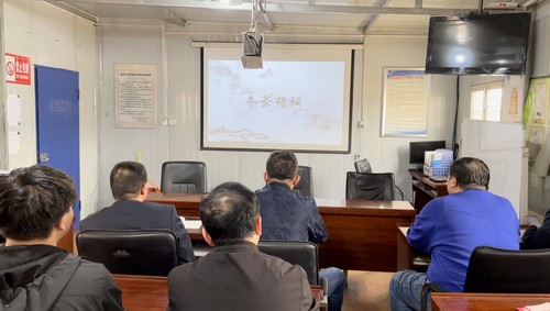 陕煤建设洗选煤运营公司柠条塔运营项目部： 学习《习近平总书记讲故事》之《半条棉被》