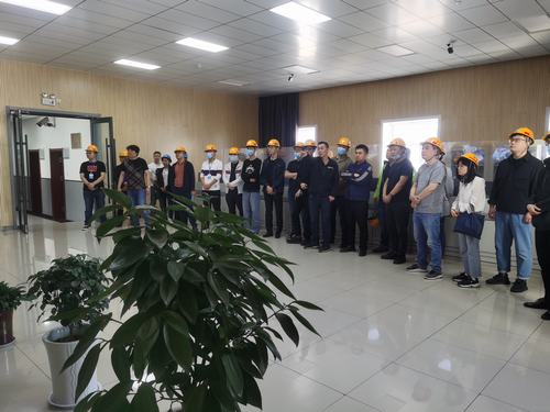 陕煤运销集团及陕西能源赵石畔煤电有限公司一行到陕煤建设洗选煤运营公司红柳林洗煤厂项目部进行参观交流学习