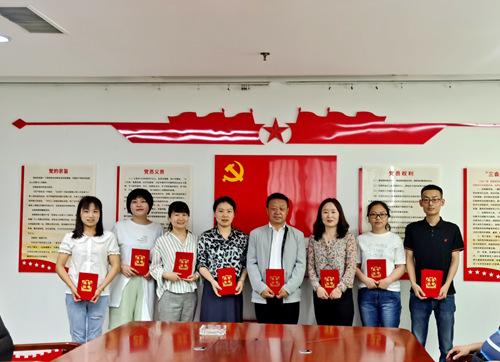 陕煤建设公司开展“红色诵读忆初心 红心向党担使命”诵读活动