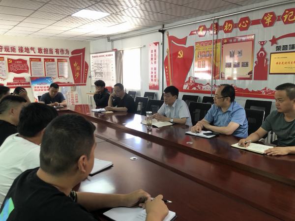 陕煤建设矿建二公司“安全大讲堂”宣讲“接地气”