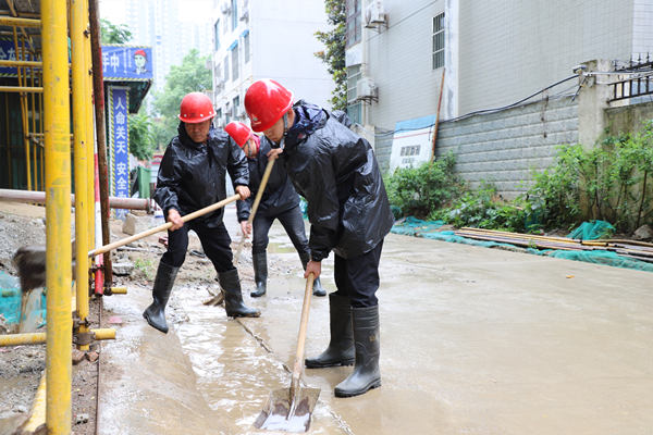 陕煤建设汉中分公司雨季防汛学习两不误