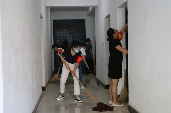 陕煤建设澄合分公司开展志愿服务庆祝建党百年