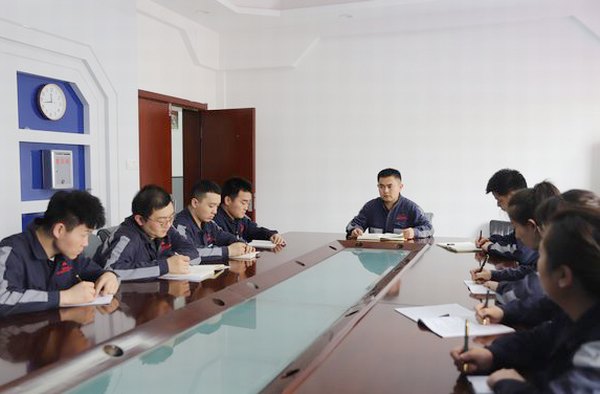 陕煤建设洗选煤运营公司红柳林洗煤厂项目部：“三部曲”奏响辅助运输安全歌