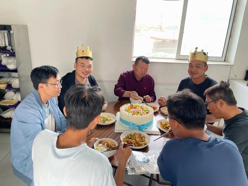 陕煤建设西北分公司举办“温情暖人心”生日会