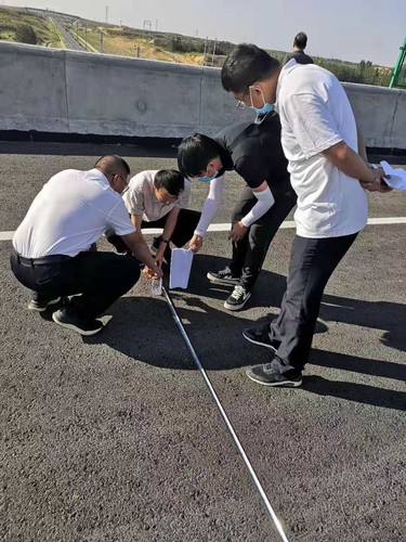 陕煤建设靖神铁路孟家湾至红石峡联络线公跨铁顺利通过验收并正式通车