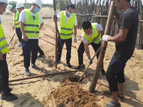 陕煤建设路桥分公司靖神铁路项目勇闯“征迁关”攻克“拦路虎”