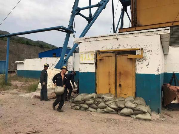 陕煤建设矿建二公司密织雨季“防护网”筑牢防汛“安全堤”