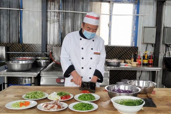 陕煤建设矿建二公司：在办实事中满足职工“小期许”