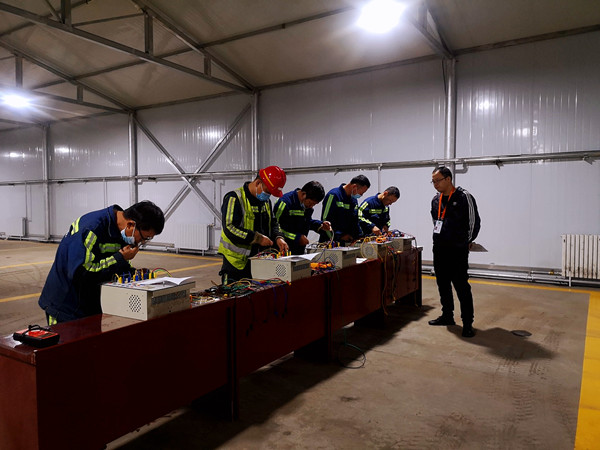 陕煤建设机电安装公司技能人才学习期满出师啦