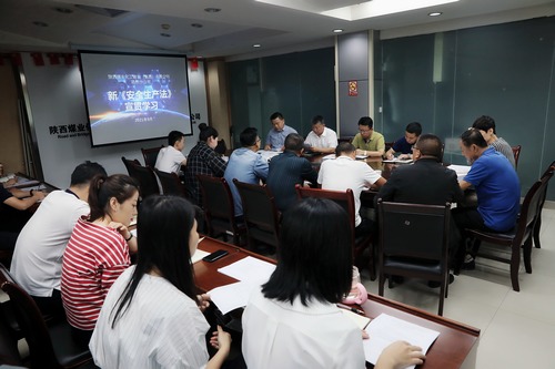 陕煤建设路桥分公司:党员“三带头”构筑红色防护网