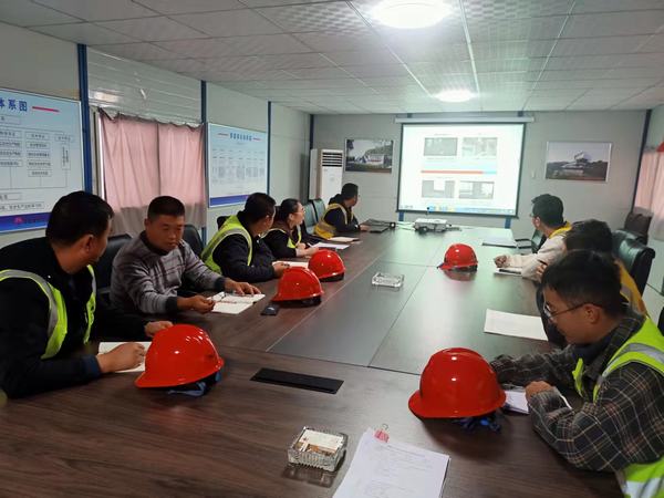 陕煤建设铜煤公司第三项目部深入开展“质量监督岗”活动