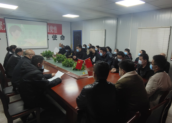 陕煤建设机电安装公司陕北党支部举办爱国诗歌朗诵比赛