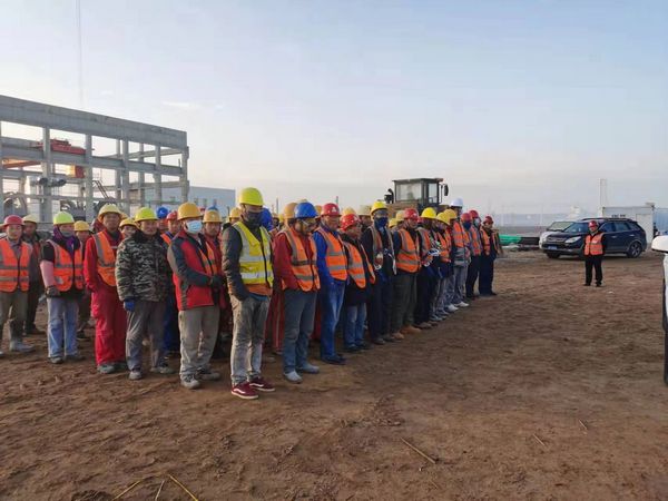 陕煤天工公司土建十七项目部施工的榆林化学项目整装重发