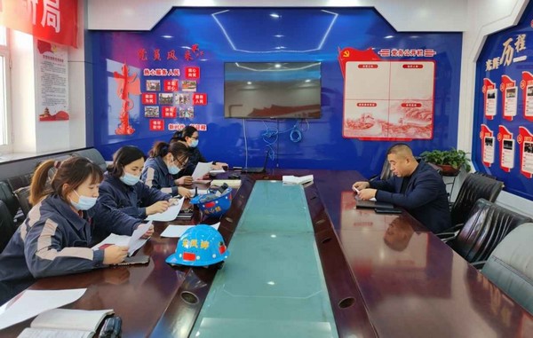 陕煤建设洗选煤运营公司红柳林洗煤厂项目部：“靓”化库房环境，“敲”好盈余算盘