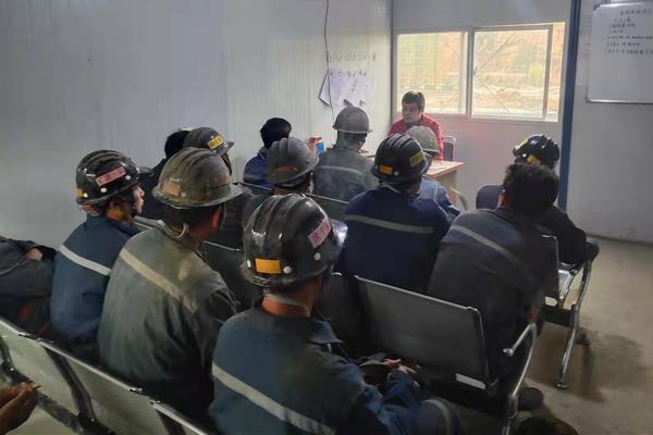 陕煤建设矿建二公司王峰项目部:强化班组建设确保安全生产