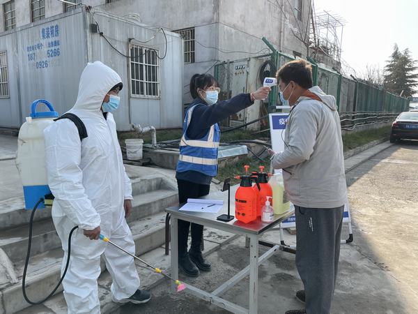 抗疫线上最美的青春身影