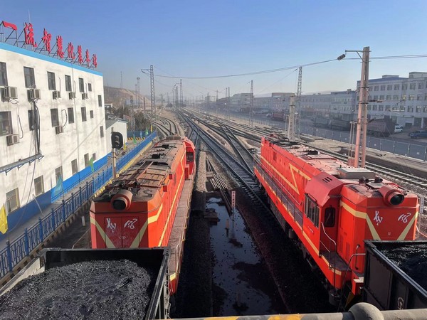 陕煤建设洗选煤运营公司柠条塔运营项目部：装车记录再创新高