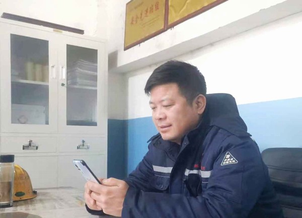 陕煤建设洗选煤运营公司澄合山阳运营项目部：春节“不打烊”员工坚守岗位过大年