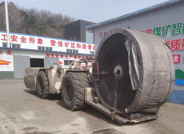 陕煤建设机电安装公司建庄项目部检修正当时