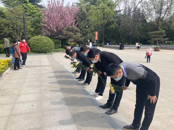 陕煤建设铜煤公司：缅怀英烈，清明节我们这样过