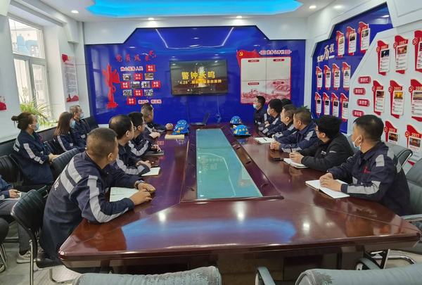 陕煤建设洗选煤运营公司为节日安全生产注入三颗“定心丸”