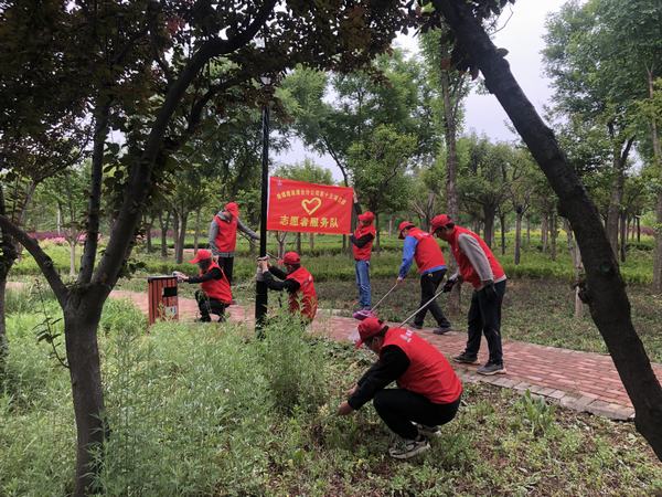 陕煤建设澄合分公司发扬志愿服务精神助力环境保护