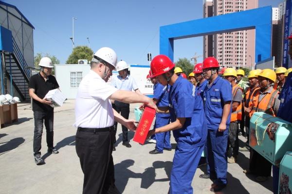 高温慰问到一线 清凉关怀入心田