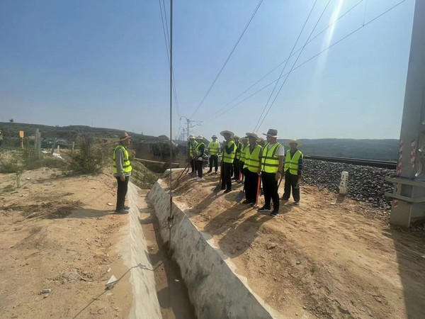 闻“汛”而动，陕煤建设路桥分公司靖神铁路项目部全力抢修水毁地段工程