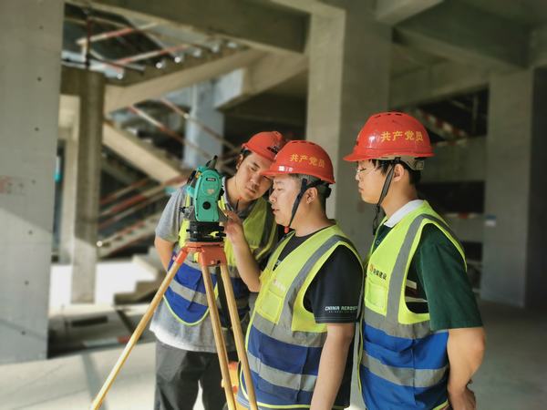 陕煤建设韩城分公司土建二项目部：“党员结对帮带”让青工掌握“看家本领”