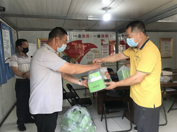 陕煤建设澄合分公司各单位全面发力做好防暑降温工作